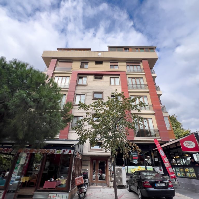 Özdemir Apartmanı
