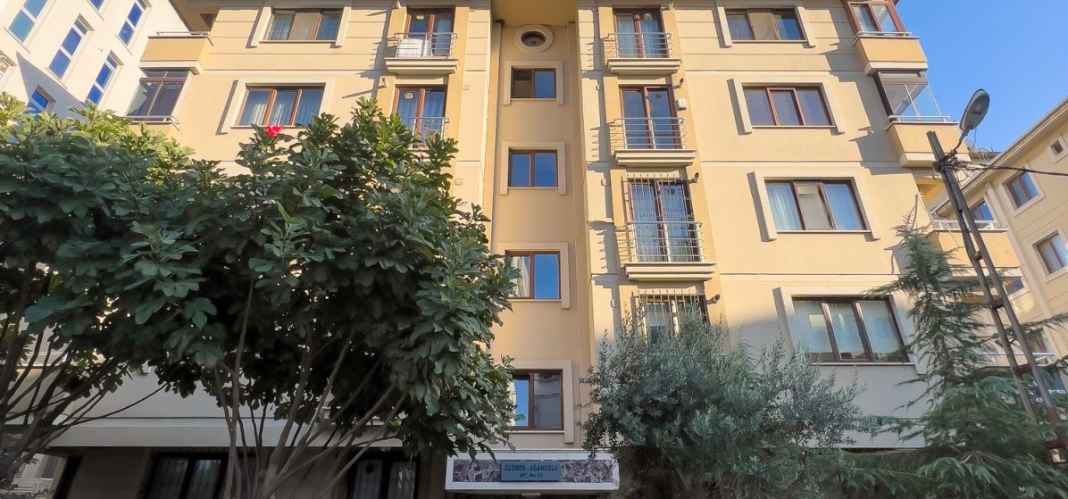 Özören Apartmanı