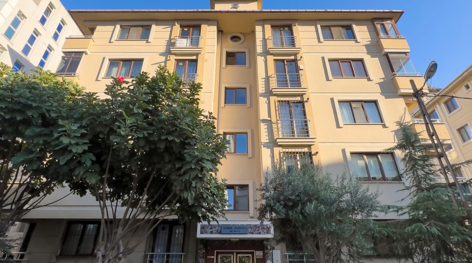 Özören Apartmanı