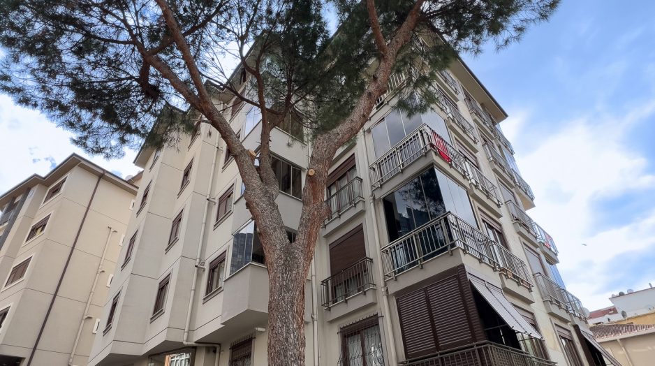 Şahin Bey Apartmanı